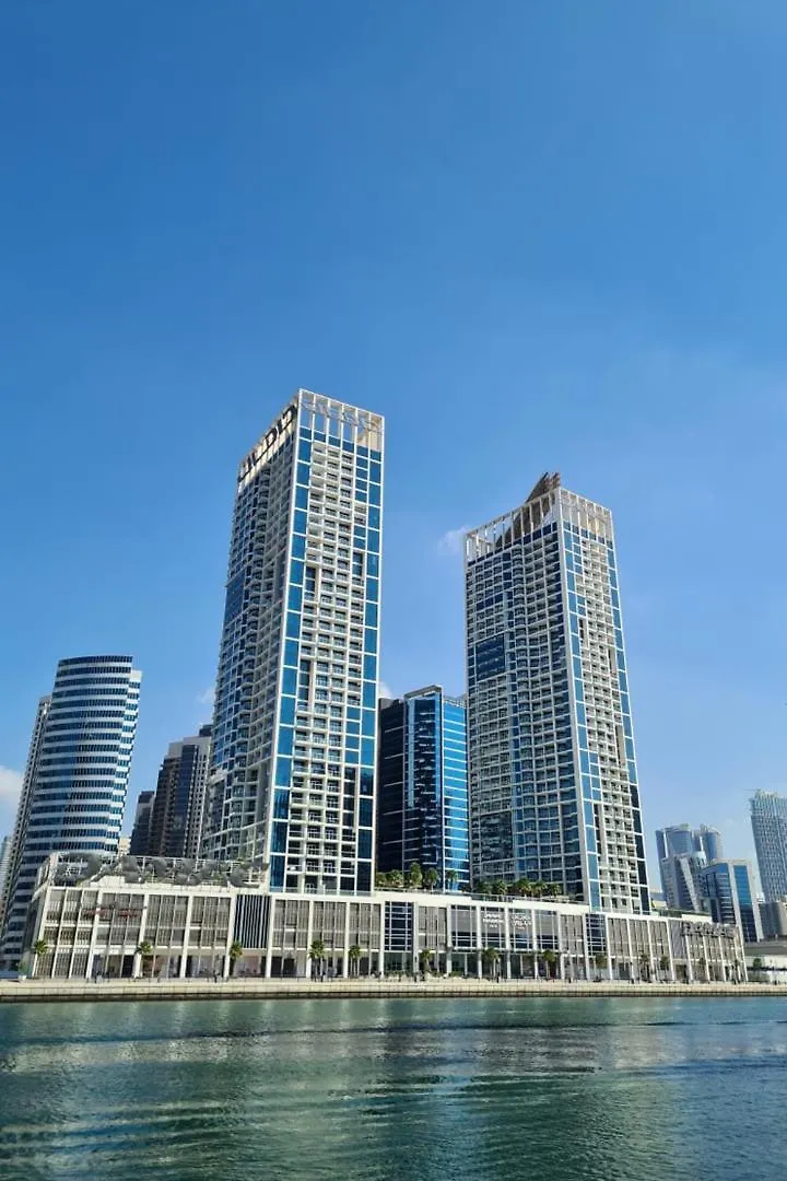 Guestready Holiday Homes - Afterlight Roses Dubai 0*,